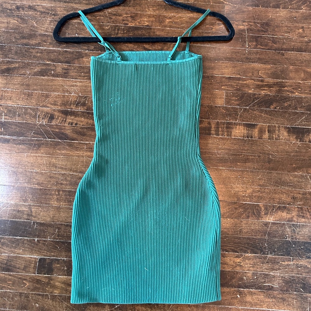 Babaton Green Mini Tight fit dress - Picture 2 of 5